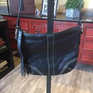 Couch crossbody black bag.